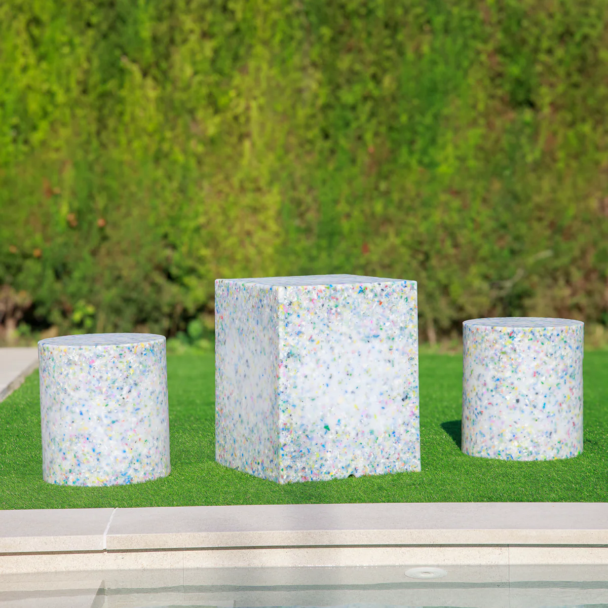 CIRCOOLAR Mesita Cuby Material Reciclado - Image 3