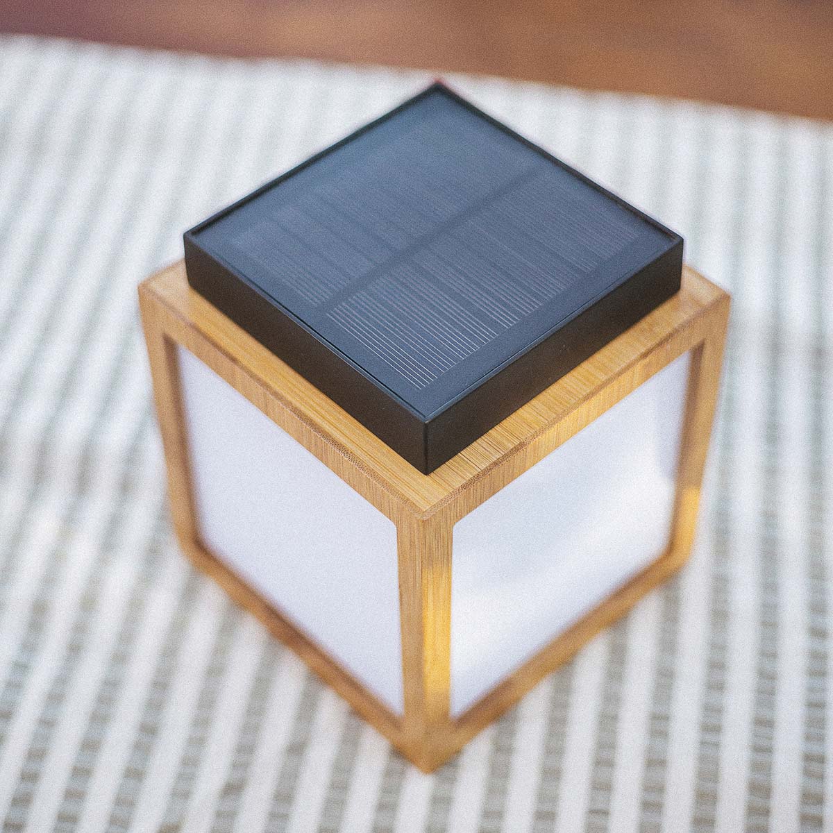 Farol solar portátil sin cables Vega Lantern - Image 9
