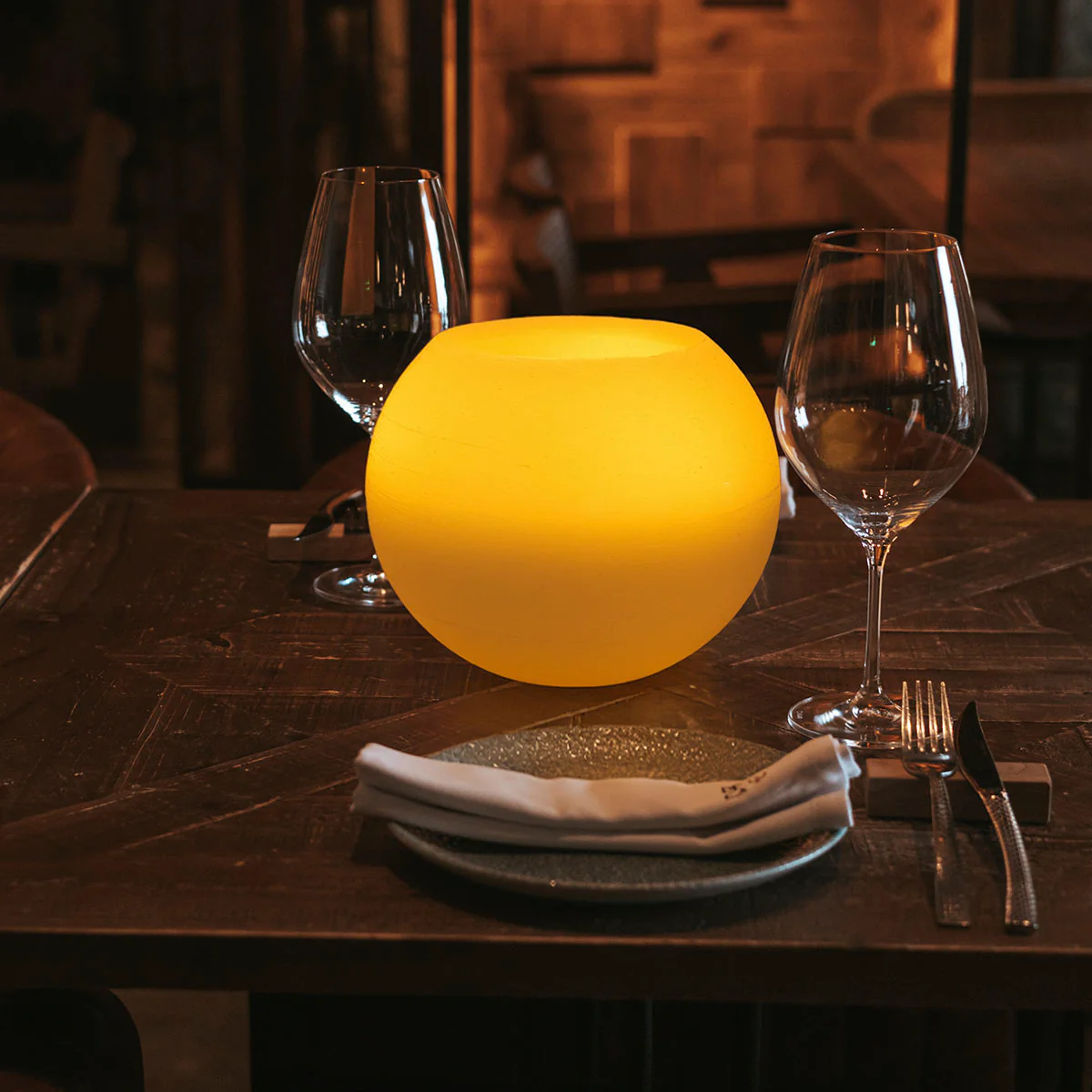 LÁMPARA DE MESA CON FORMA DE BOLA DOLO 20 BALL - Image 3