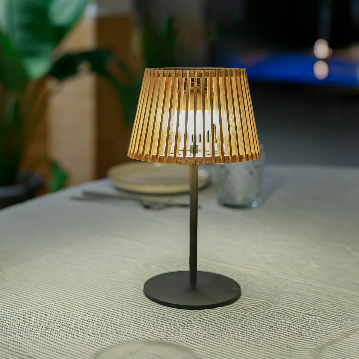 Lámpara de mesa con carga solar OKINAWA TABLE - Image 5