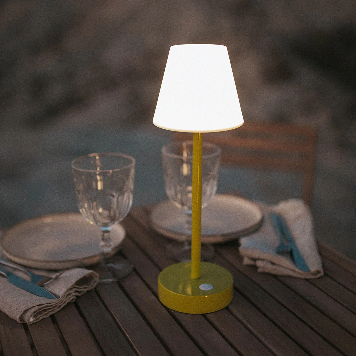 LÁMPARA DE MESA LOLA SLIM 30 | USO INTERIOR - Image 12