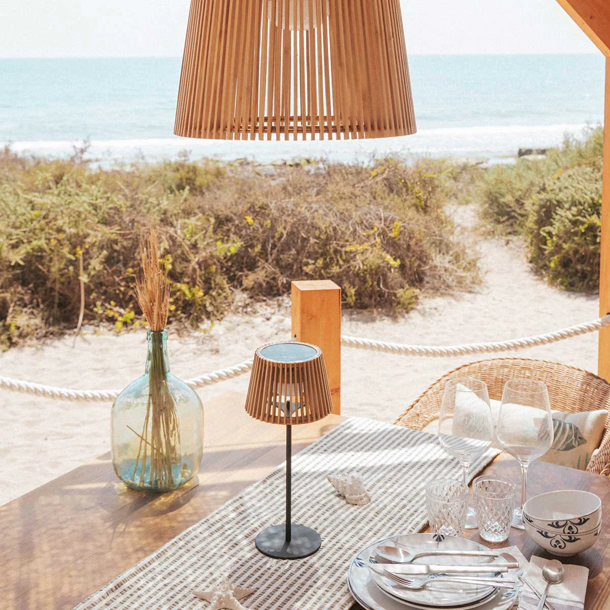 Lámpara de mesa con carga solar OKINAWA TABLE - Image 3
